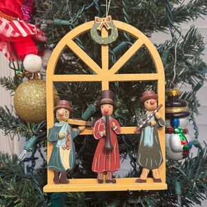 Vintage Folk Art Musicians Wooden Christmas Ornament FLAW PLEASE READ